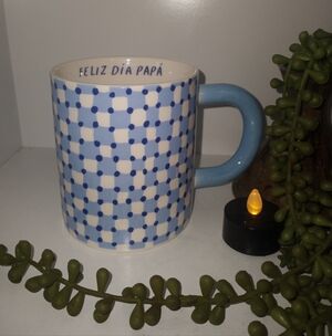 Room Essentials Blue and White "Feliz Día Papá" Ceramic Mug